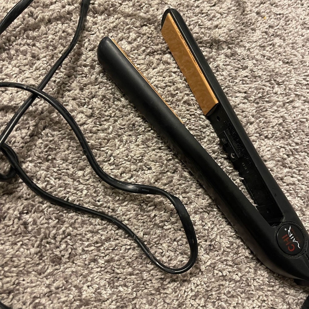 CHI Air Flat Iron Straightener